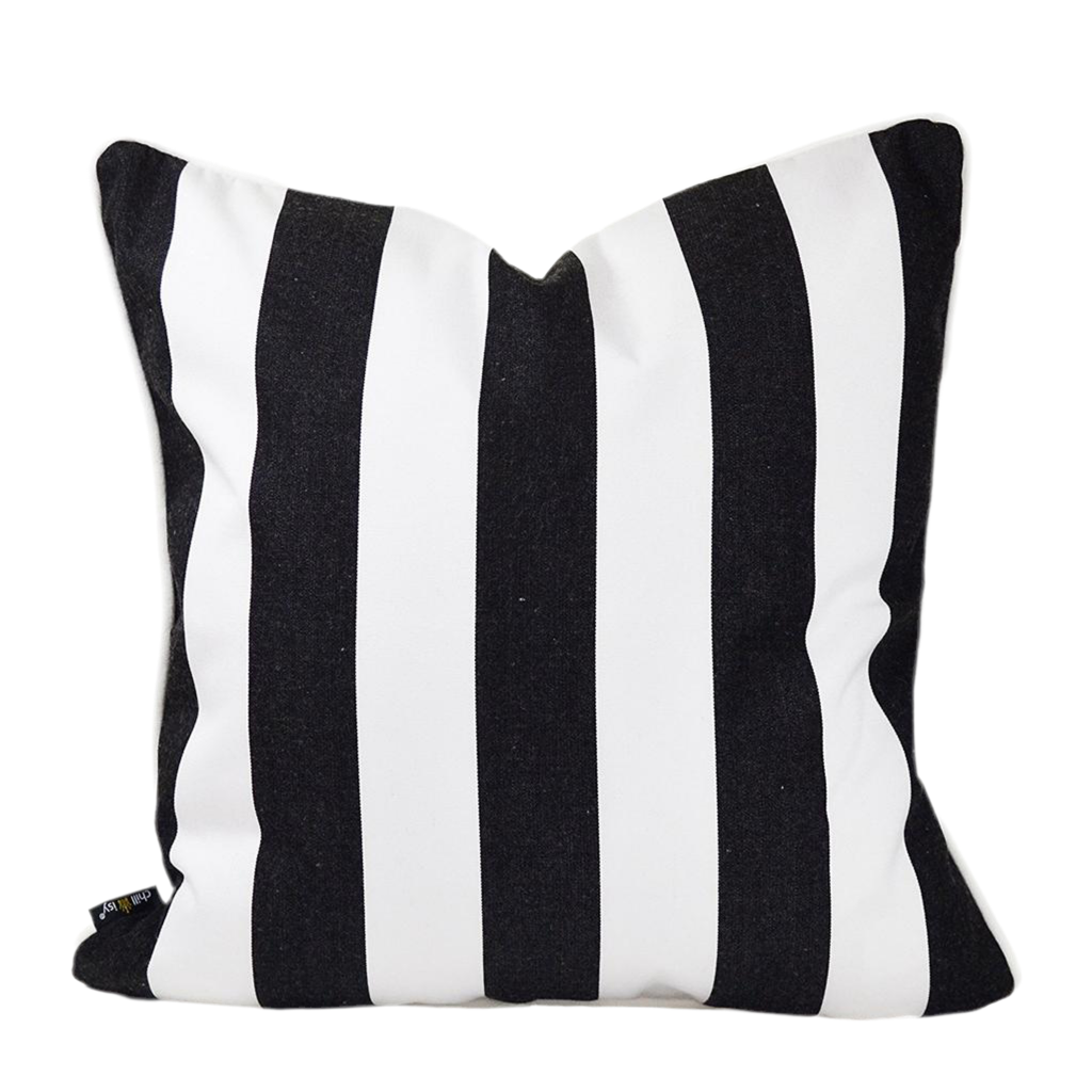 Kissen Sunbrella, Farbe: schwarz weiß, längs gestreift, Verwendung: Indoor, Outdoor, Yacht. weißer Keder. Kollektion Yacht. Marke: chillisy.