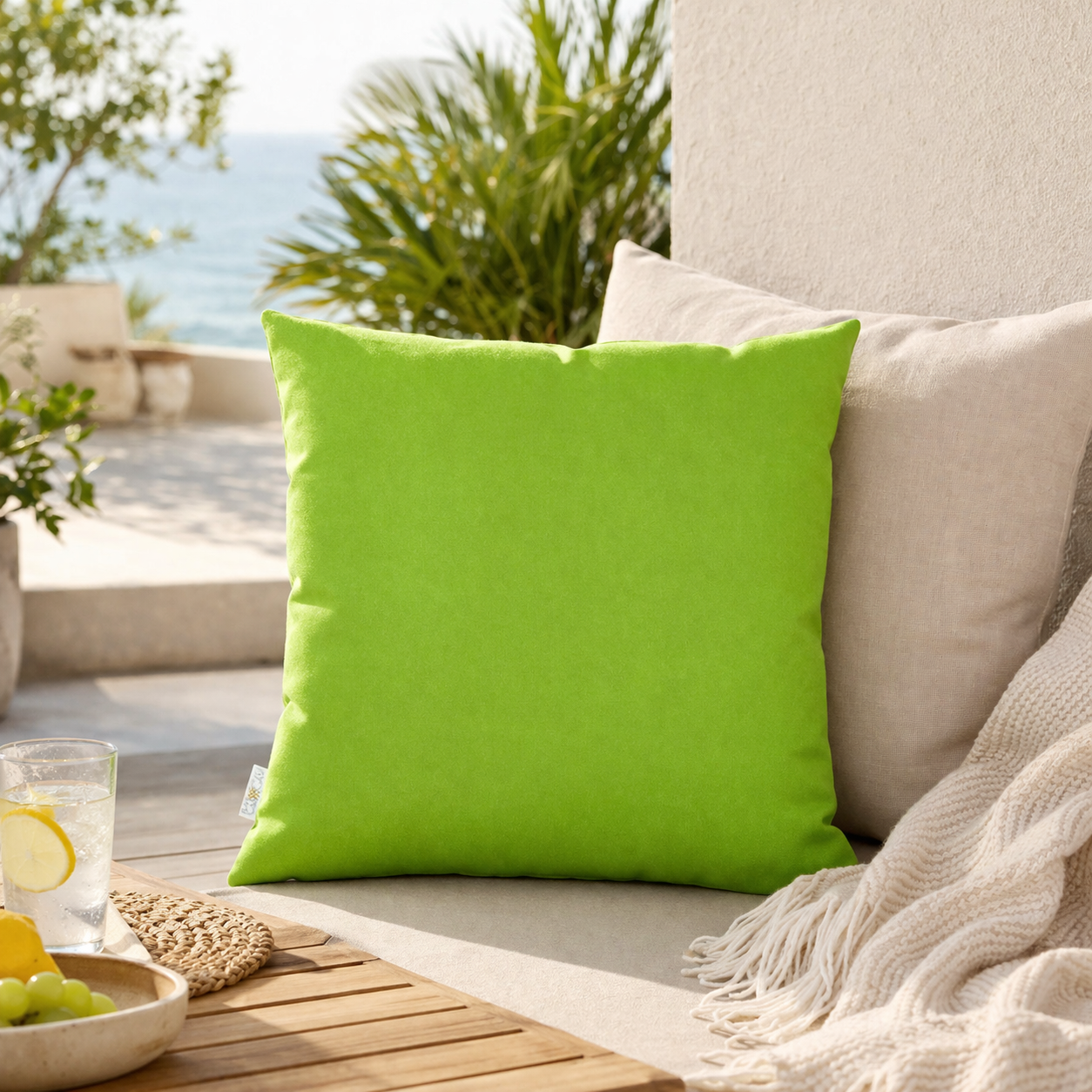 Outdoor Kissen Grasgrün – wasserabweisend, wetterfest & UV-beständig, – chillisy®