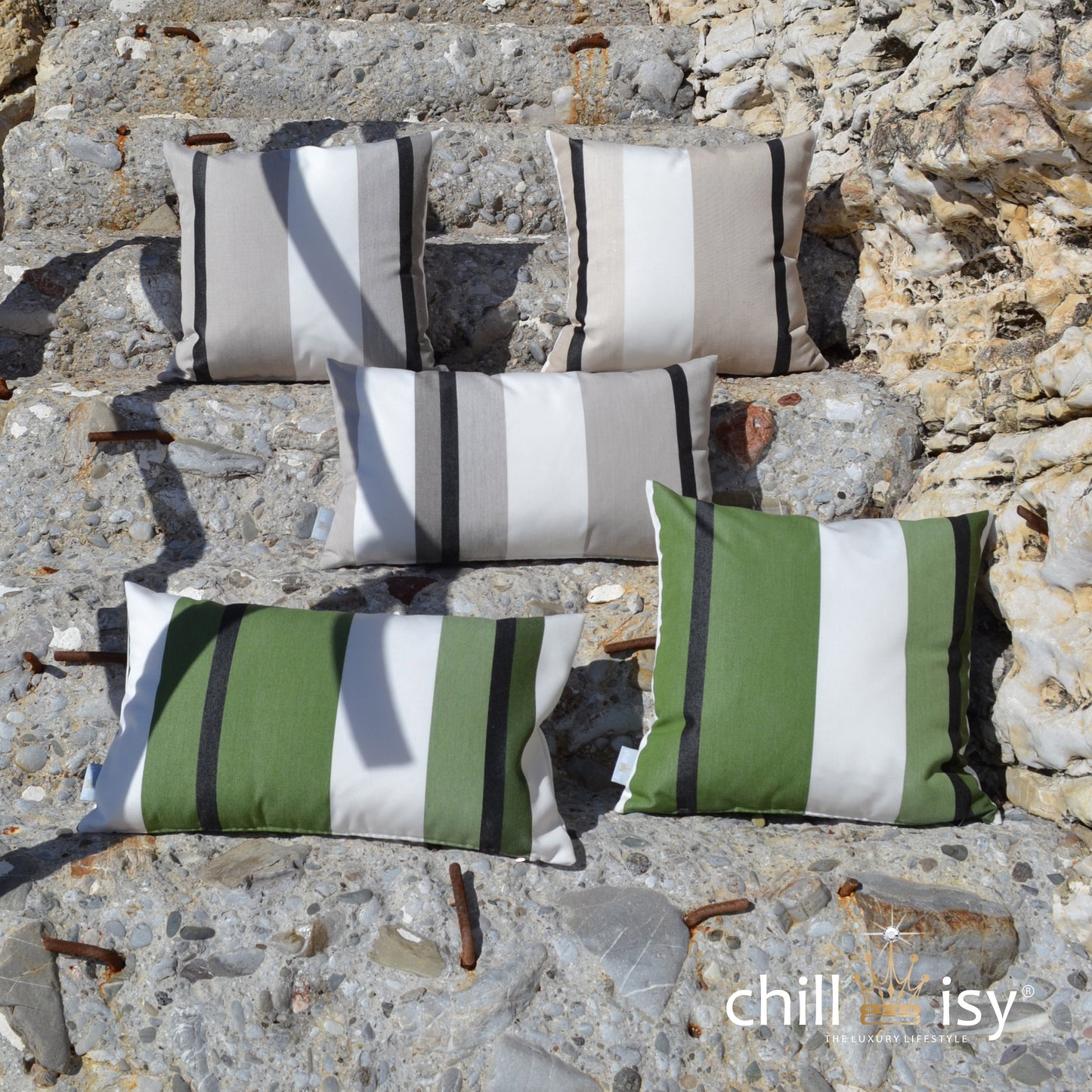 Kissen Sunbrella® Canyon Grün weiß schwarz gestreift.