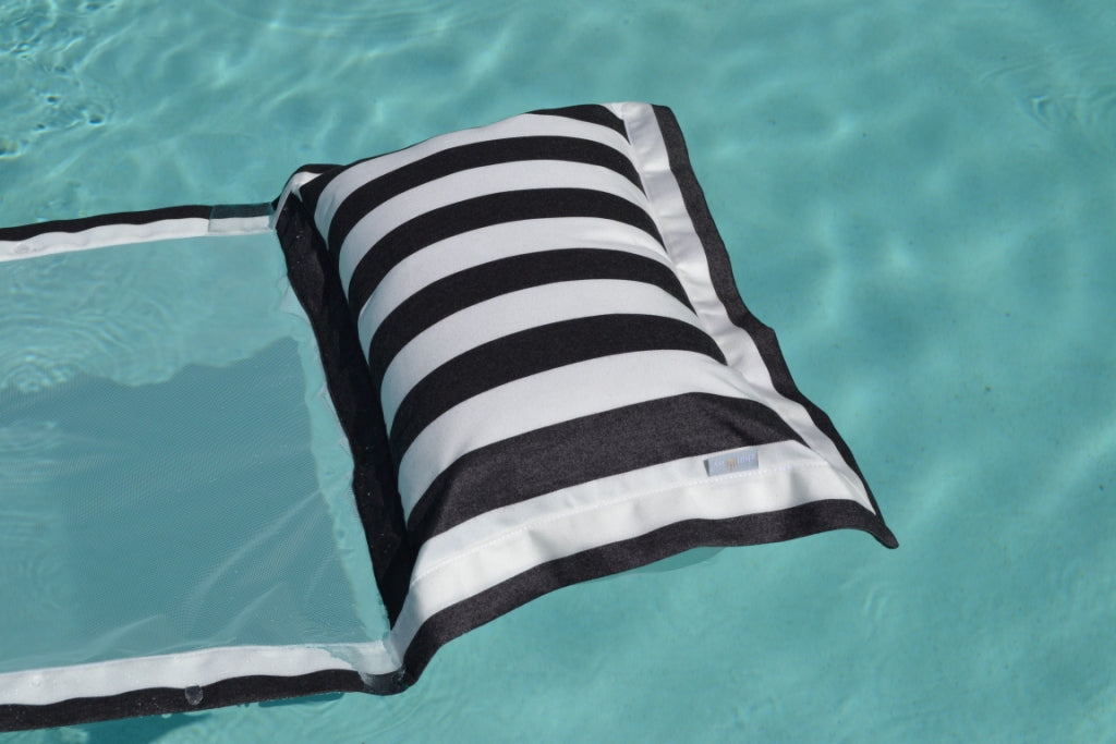 Wasserhängematte YACHT Schwarz Weiß,  nachhaltige Luftmatratze, hergestellt in Deutschland.