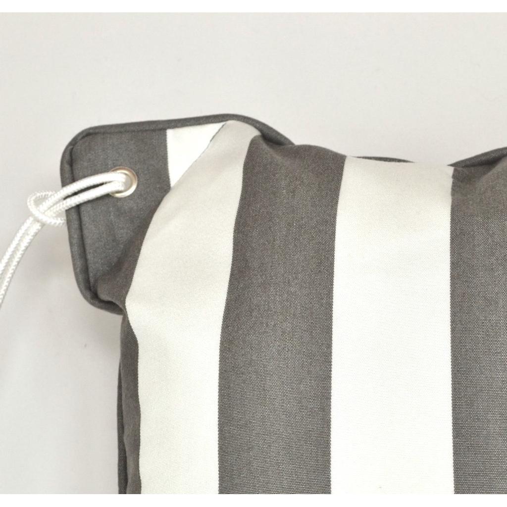 yachtkissen Bootskissen Sunbrella mit Öse & Keder Grau Weiß gestreift – chillisy® Yacht Lifestyle  online kaufen.
