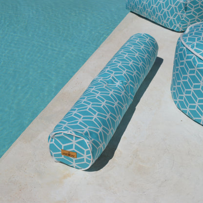 Schwimmnudel XXL Super Maccheroni Crystal Türkis von chillisy hergestellt in Deutschland. Länge 120 cm, Durchmesser 20 cm