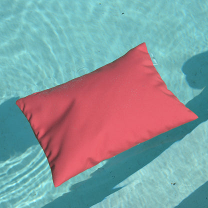 chillisy PICCOLINO Schwimmkissen und Reisekissen 30x40 cm in Pink Grapefruit schwimmend im Pool – ultraleichtes Outdoor Kissen für Pool, Strand und Reise, hergestellt in Deutschland.