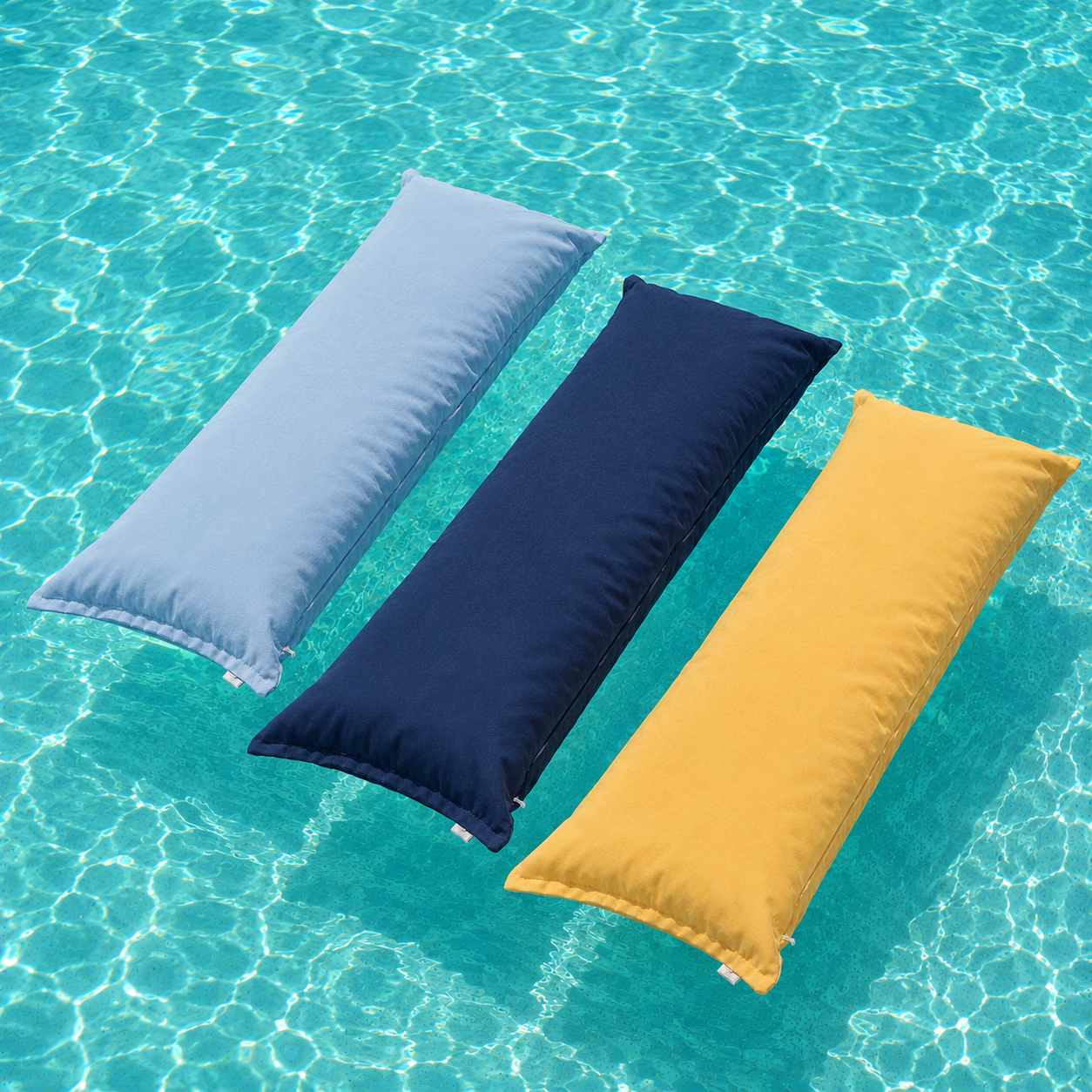 Schwimmkissen 'St. Barth' 120x45 | Hergestellt in Deutschland | chillisy®