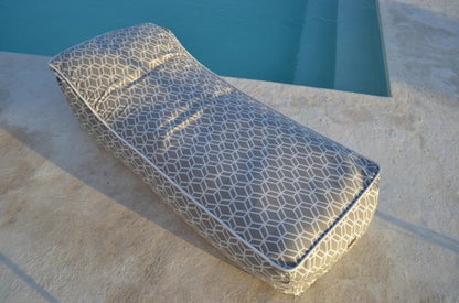 Daybed Sonnenbett Crystal Gold Grau von chillisy online kaufen.