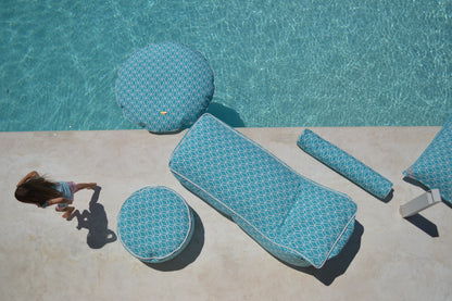 Schwimmnudel XXL Super Maccheroni Crystal Türkis von chillisy hergestellt in Deutschland. Länge 120 cm, Durchmesser 20 cm
