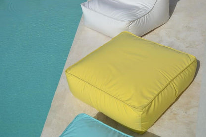 Hocker Pouf Liegewiese, Verwendung: Indoor, Outdoor, Yacht. Hergestellt in Deutschland. Marke: chillisy, Farbe: Mint, Limone, Weiß.
