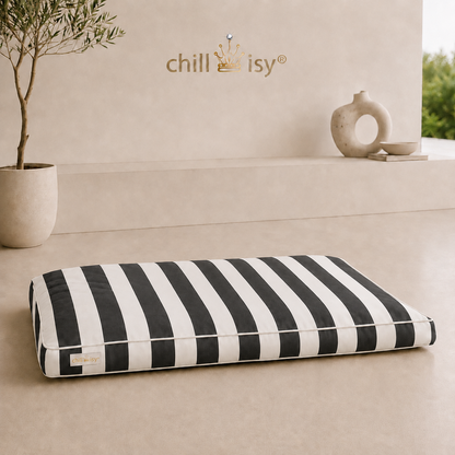 Hundekissen COAST aus Sunbrella Textil schwarz weiße Blockstreifen hergestellt in Deutschland von chillisy