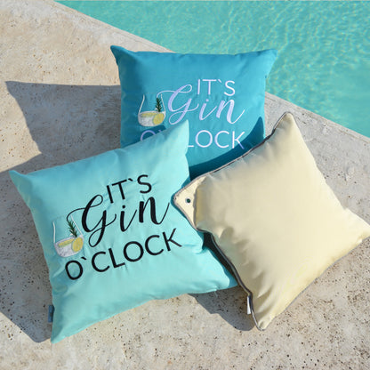 Kissen IT'S GIN O'CLOCK 45x45 Türkis

Verwendung: Indoor,&nbsp;Outdoor&nbsp;&amp; Yacht


Türkis farbenes Kissen bestickt mit dem Motiv IT‘S GIN O‘CLOCK. Die Kissenform ist quadratisch und misst 45x45 cm.