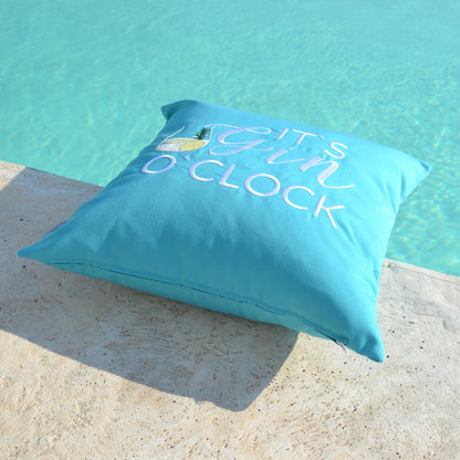 Kissen IT'S GIN O'CLOCK 45x45 Türkis

Verwendung: Indoor,&nbsp;Outdoor&nbsp;&amp; Yacht


Türkis farbenes Kissen bestickt mit dem Motiv IT‘S GIN O‘CLOCK. Die Kissenform ist quadratisch und misst 45x45 cm.