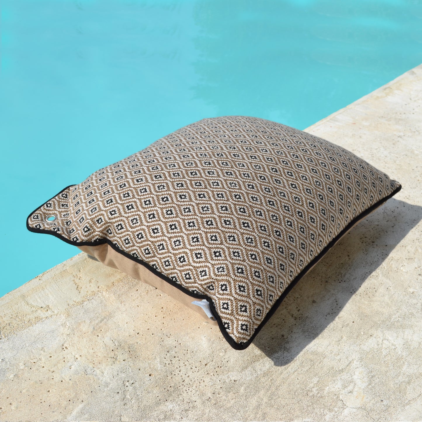 Yacht Cushion Sunbrella® Komo