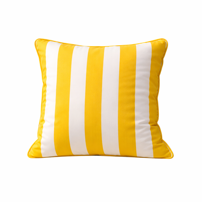 Gelb weiss gestreites wetterfestes Kissen von chillisy