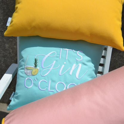 Kissen "It's Gin o'clock", Farbe: Mint, Weiß, Hergestellt in Deutschland, chillisy. online kaufen