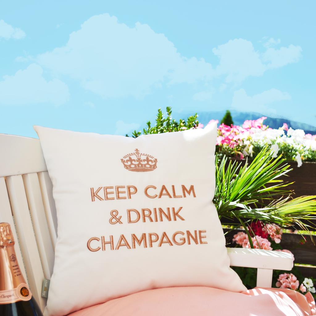 Kissen: Keep Calm And Drink Champagne, Farbe: Weiß Rose Rosé, Größe: 40x40 cm, Marke: chillisy® Luxury Lifestyle, Hergestellt in Deutschland.