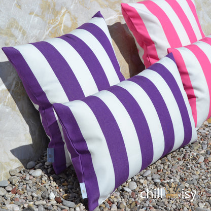 Kissen für draußen lila weiß gestreift mit Kissen in pink weiss gestreift. Abgebildet in 40x40 und 50x30 cm