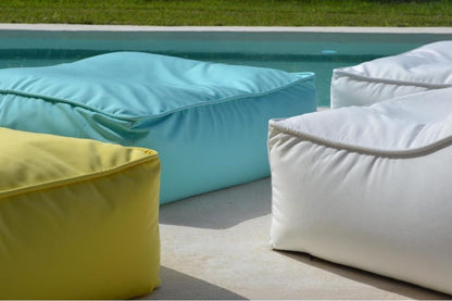 Lounge Sessel CHILL EASY 105x105,Verwendung: Indoor, Outdoor, Yacht. Farbe: Weiß, Gelb. Marke: chillisy. Hergestellt in Deutschland.
