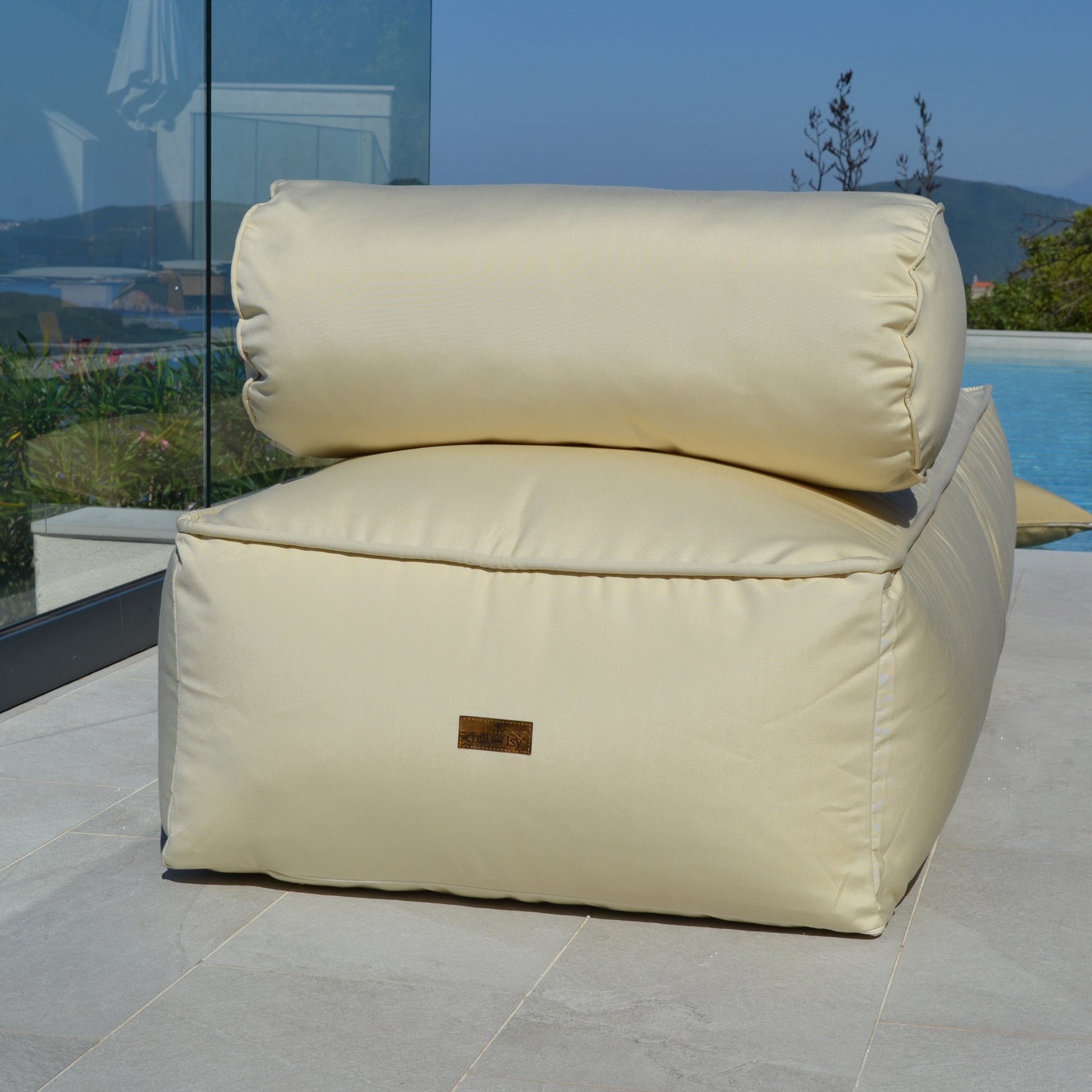 Loungebett CHILL EASY mit Float SHARKY in der Farbe Canvas, Marke: chillisy. Verwendung: Land und Wasser