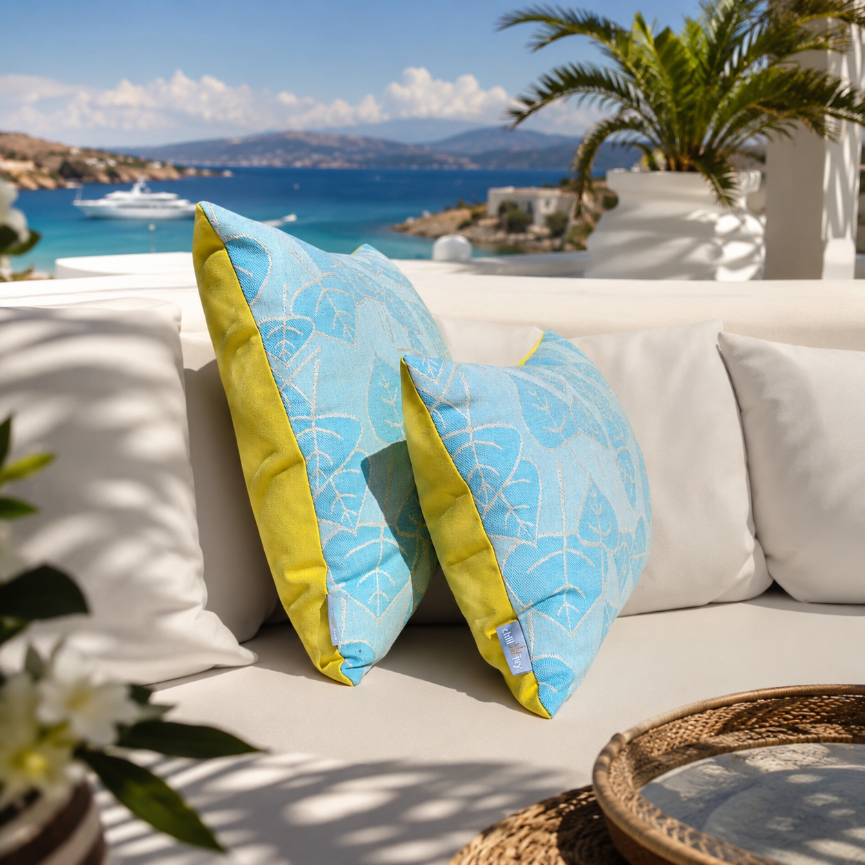 Outdoor Kissen blau gelb von chillisy hergestellt in Deutschland.