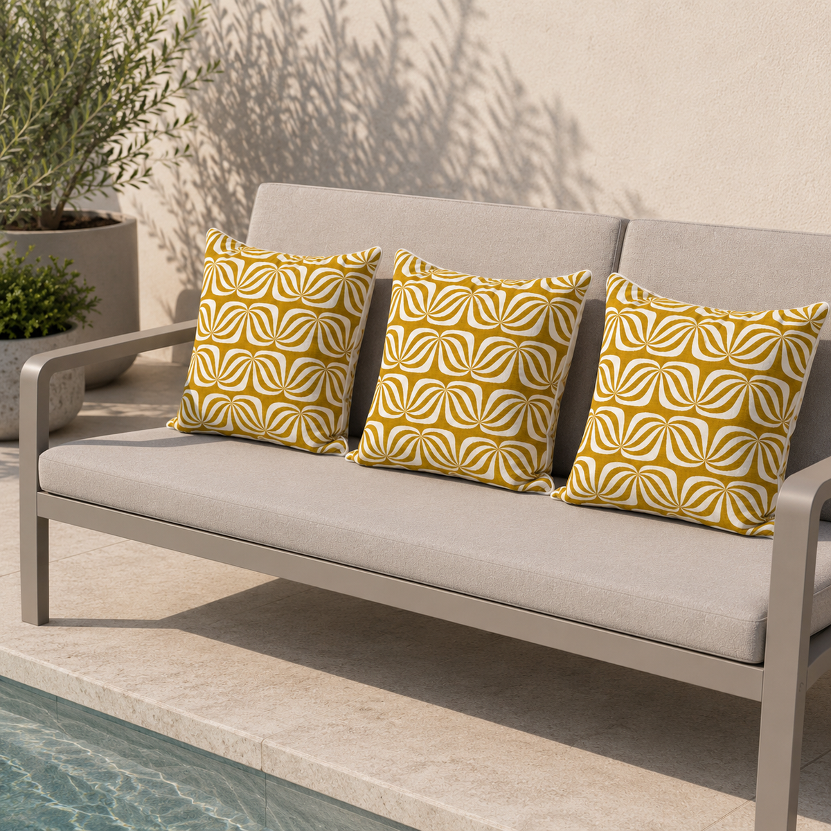 Outdoor Kissen chillisy Goldfalter Riviera Gold