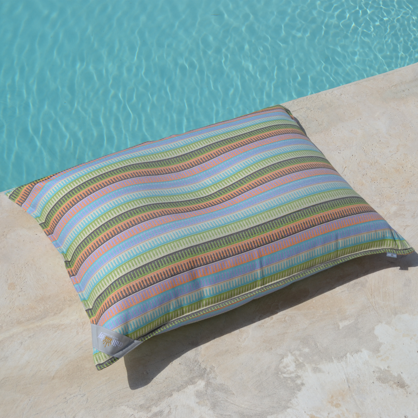 Pool Sitzsack Ibiza Junior, für Kinder, , Luftmatratze Luxus, Verwendung: im Wasser und an Land. 5 Jahre Garantie. Farbe: bunt, mehrfarbig, Blau, Orange, Grün, Schwarz. Marke: chillisy. Online kaufen.