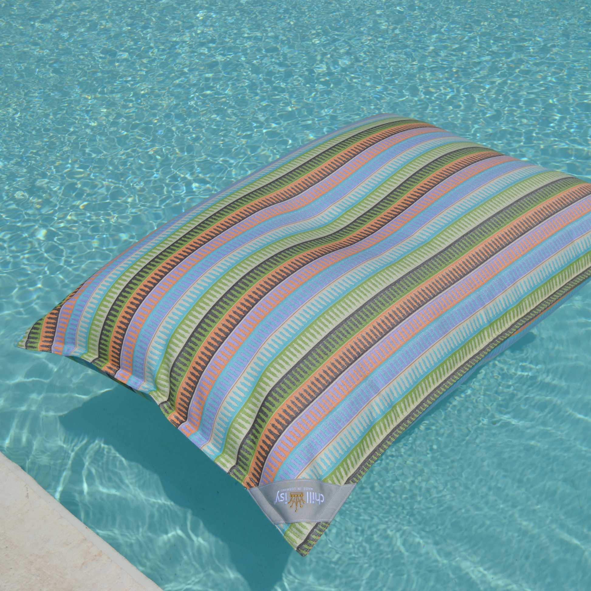 Pool Sitzsack Ibiza Junior, für Kinder, , Luftmatratze Luxus, Verwendung: im Wasser und an Land. 5 Jahre Garantie. Farbe: bunt, mehrfarbig, Blau, Orange, Grün, Schwarz. Marke: chillisy. Online kaufen.