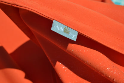 Sitzsack für Outdoor und Indoor, Farbe: Hummer Orange. Perfekte Nähte, hochwertige deutsche Handarbeit. Hergestellt in Deutschland von chillisy.