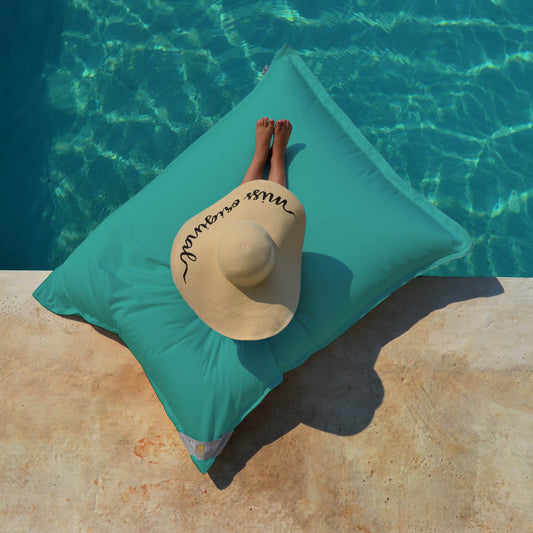 Pool Sitzsack Junior 130x100 cm Türkis von chillisy hergestellt in Deutschland auf dem Pool, Wasser und an Land verwendbar. 