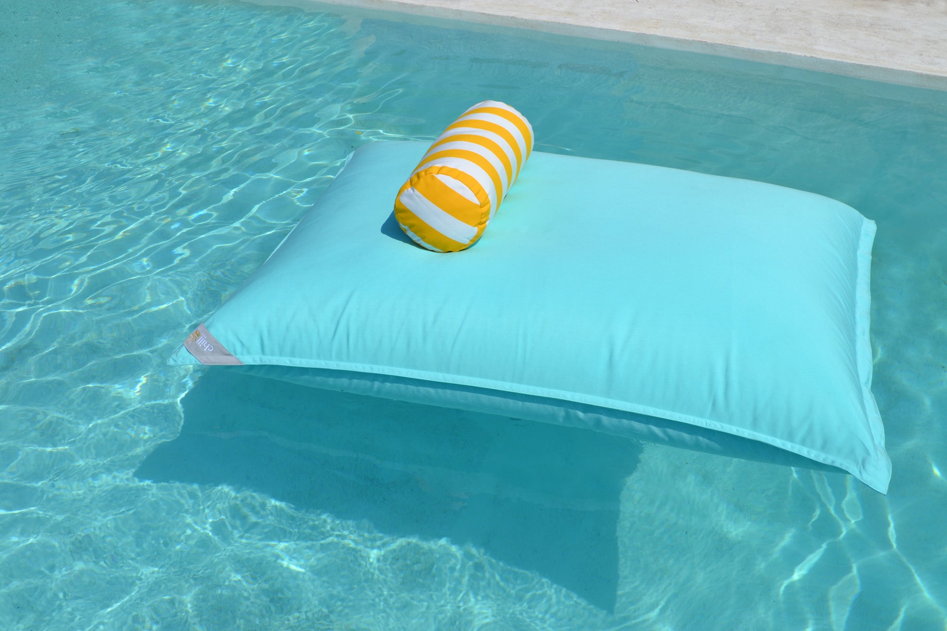 Pool Sitzsack Premium Poolkissen,  Schwimmrolle Gelb Weiß gestreift, Luxus Luftmatratze,  Farbe: Mint Türkis, schwimmende Liege, chillisy