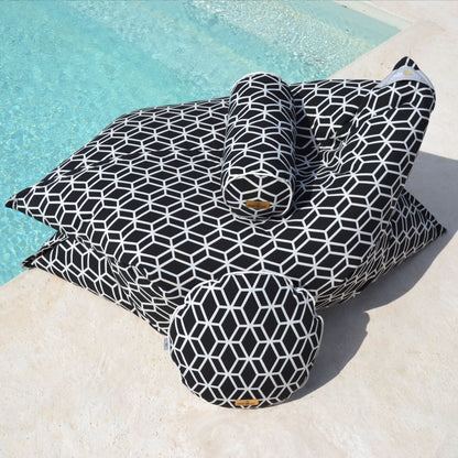Pool Sitzsack Crystal, Farbe: Schwarz / Weiß, schwimmt auf dem Wasser, und an Land als Sitzsack verwenden.