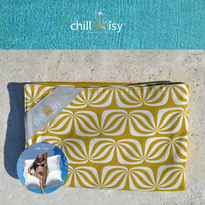 Poolkissenbezug für Premium Poolkissen Maxi 190x130 cm von chillisy im Goldfalter Gold Weiß Design zusammengelegt am Poolrand