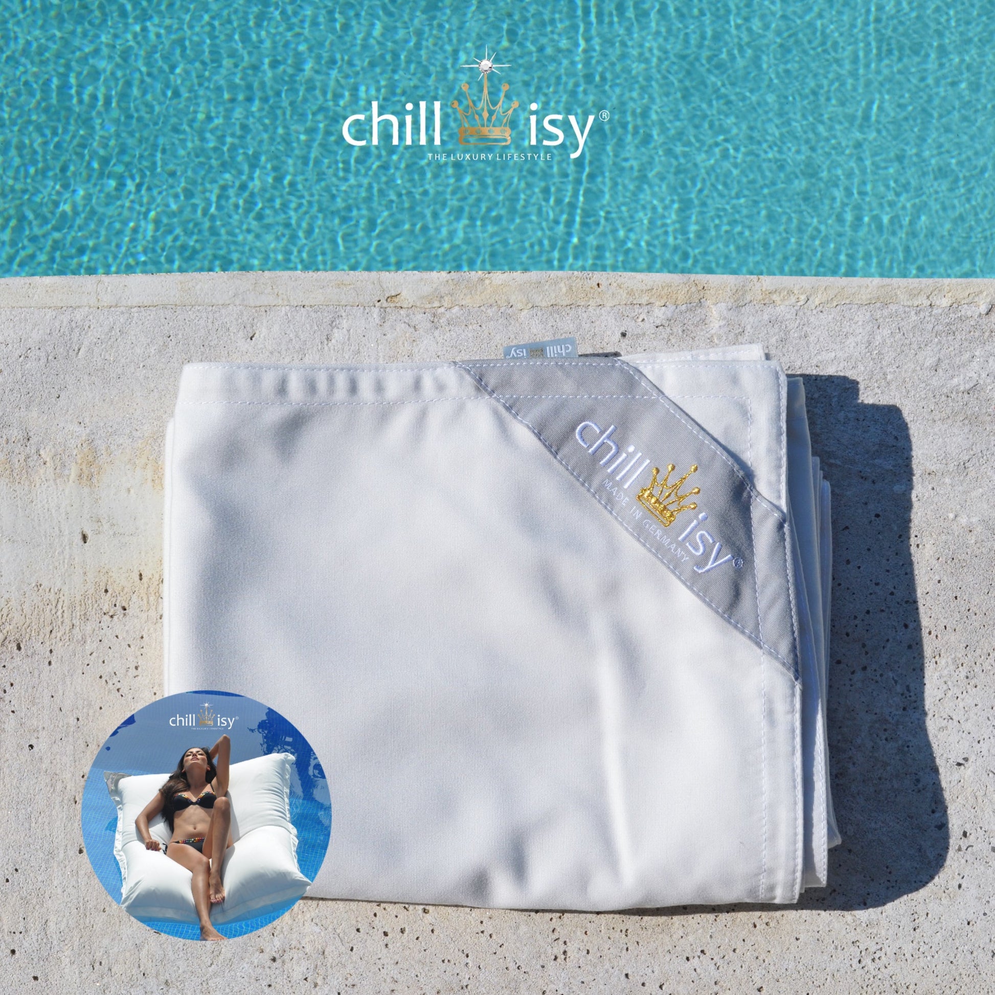 Poolkissenbezug für Premium Poolkissen Maxi 190x130 cm von chillisy in Perlmutt zusammengelegt am Poolrand

