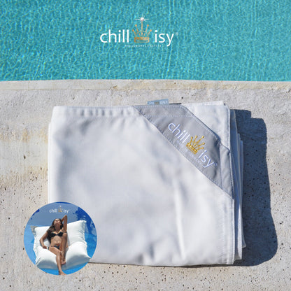 Poolkissenbezug für Premium Poolkissen Maxi 190x130 cm von chillisy in Perlmutt zusammengelegt am Poolrand
