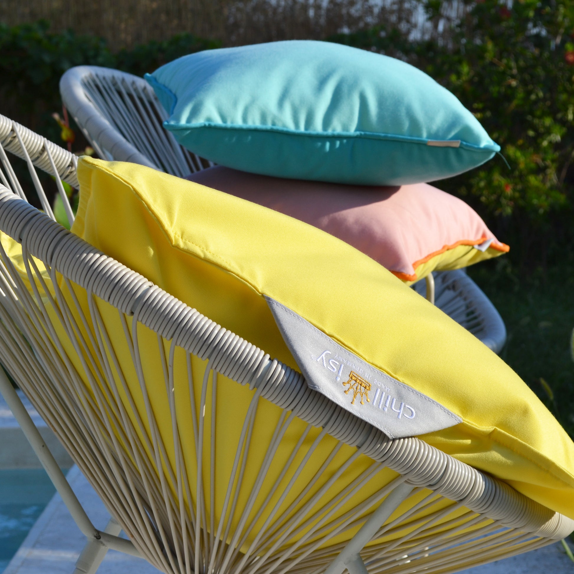 Schwimmmkissen Formentera in der Farbe Limone 60x60 cm, Verwendung: Wasser und Land. Marke: chillisy