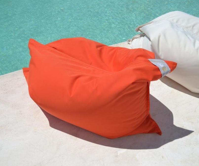 Sitzsack Luxus, Farbe: Hummer Orange. Verwendung: Indoor, Outdoor, Yacht. Marke: chillisy, Kollektion: Summertime.