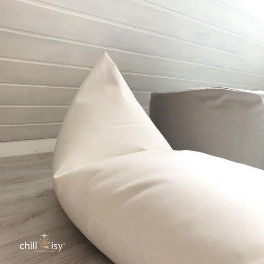 Sitzsack und Liegesack für Kinder, Farbe: Weiß, hergestellt von chillisy in Deutschland. Online kaufen.