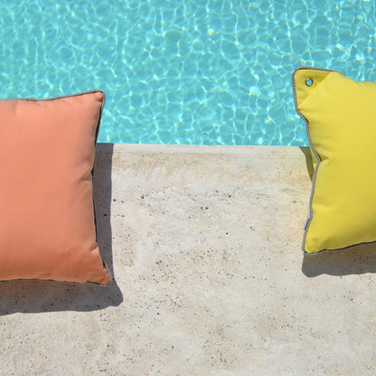 Yachtkissen Bootskissen, Farbe: Aprikot, Verwendung: Indoor, Outdoor, Yacht; Marke: chillisy; Hergestellt in Deutschland. Yacht cushion boat cushion, color: apricot, use: indoor, outdoor, yacht; Brand: chillisy; Made in Germany. Worldwide shipping.