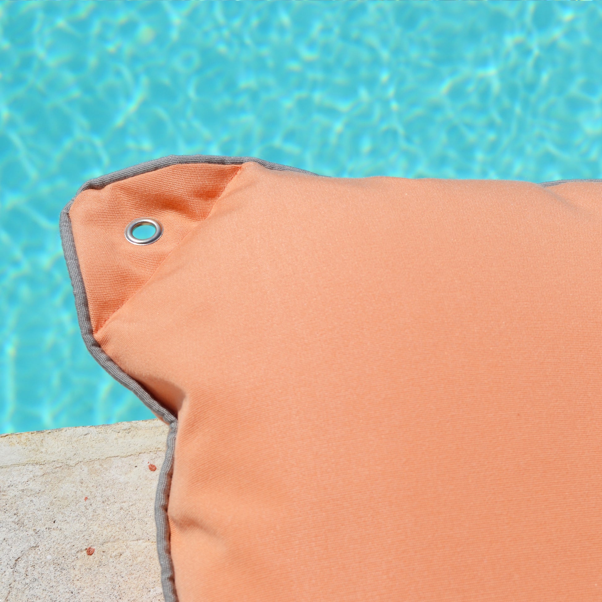 Yachtkissen Bootskissen, Farbe: Aprikot, Verwendung: Indoor, Outdoor, Yacht; Marke: chillisy; Hergestellt in Deutschland. Yacht cushion boat cushion, color: apricot, use: indoor, outdoor, yacht; Brand: chillisy; Made in Germany. Worldwide shipping.