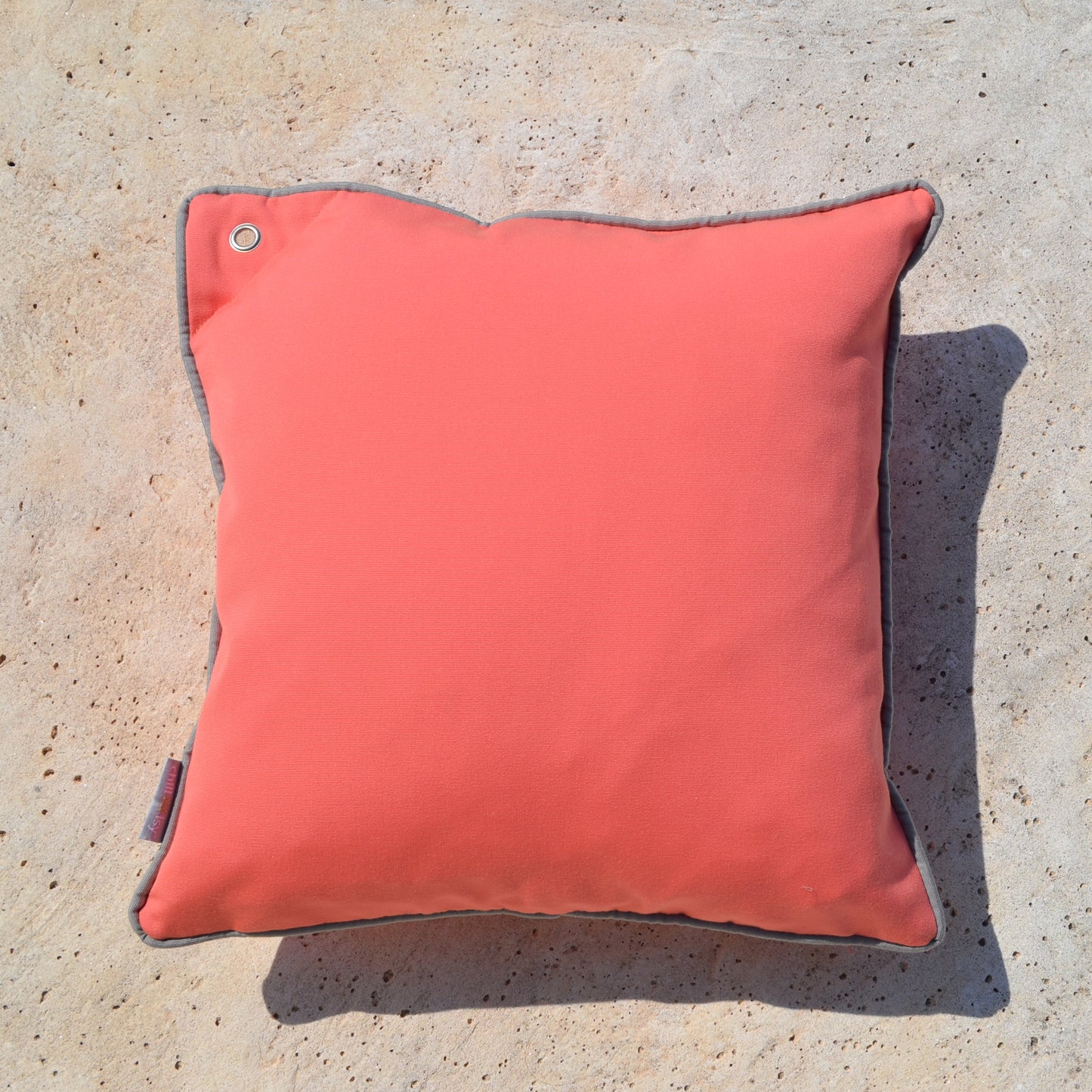 Yachtkissen Bootskissen, Farbe: Pink Grapefruit, Verwendung: Indoor, Outdoor, Yacht; Marke: chillisy; Hergestellt in Deutschland. Yacht cushion boat cushion, color: pink grapefruit, use: indoor, outdoor, yacht; Brand: chillisy; Made in Germany. Worldwide shipping.