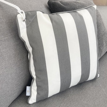 yachtkissen Bootskissen Sunbrella mit Öse & Keder Grau Weiß gestreift – chillisy® Yacht Lifestyle  online kaufen.